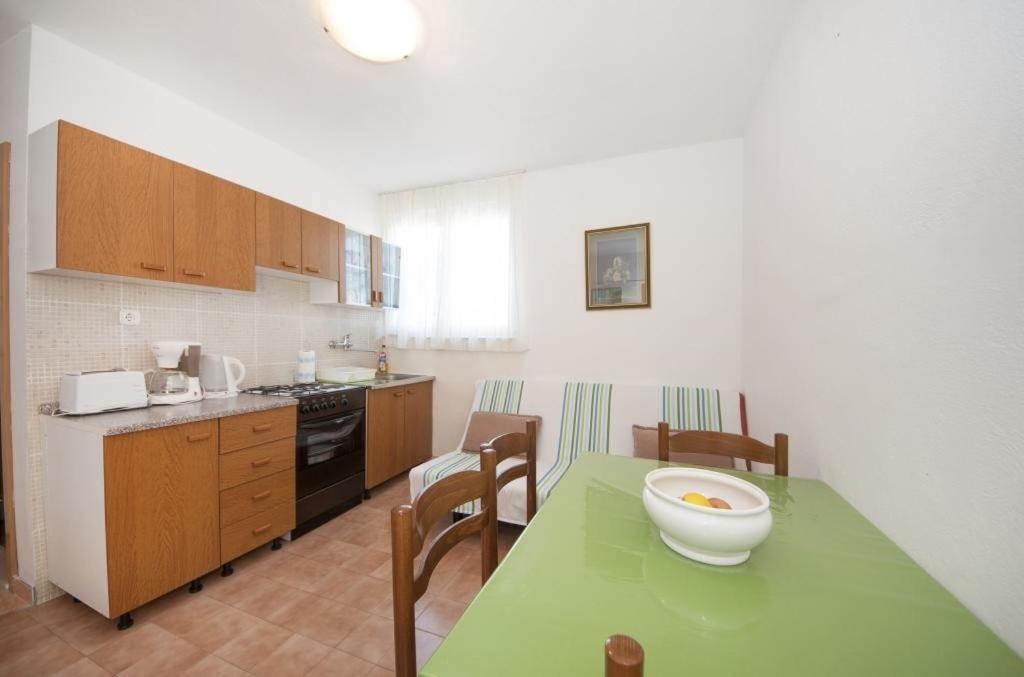 Apartments Mira Splitska Eksteriør billede