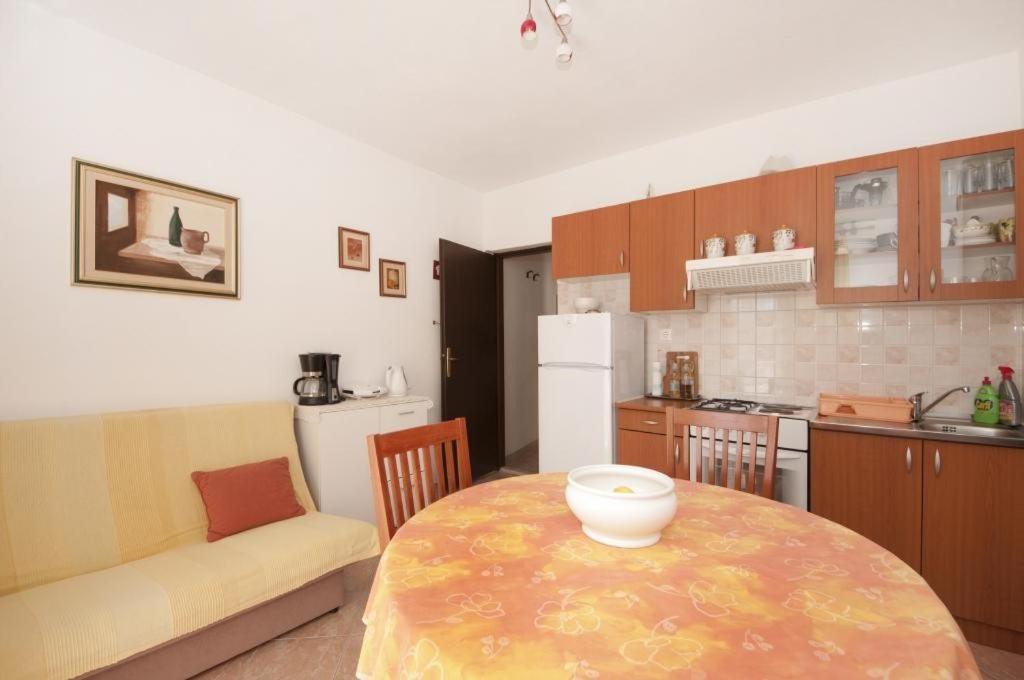 Apartments Mira Splitska Eksteriør billede